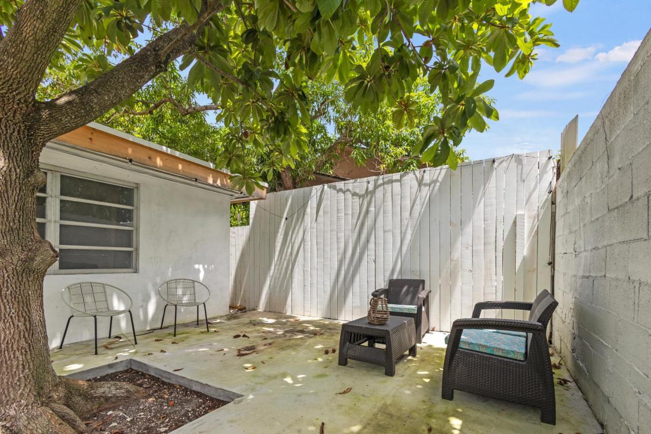 Intimate Casita Mia Minutes Away From Airport, Calle 8, Brickell, Coral Gables, The Beach And More! Miami Eksteriør bilde